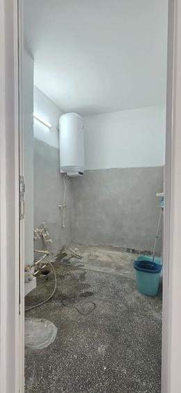 Garsonieră decomandată în Far