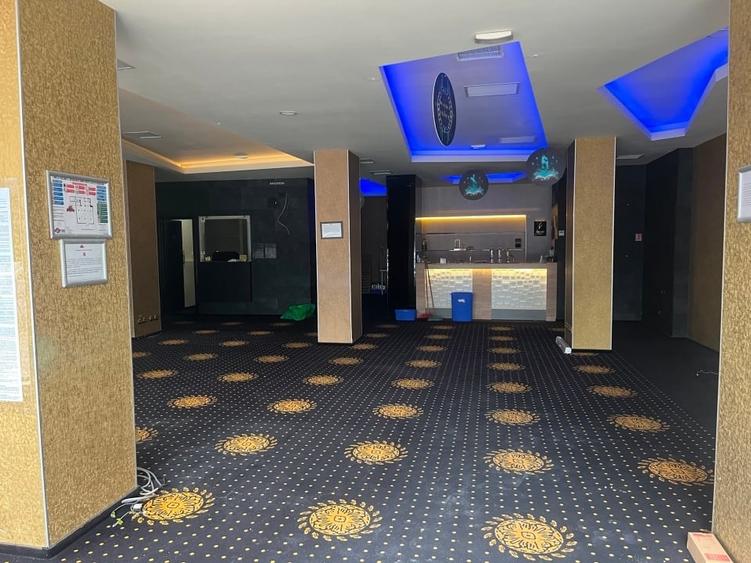 Spațiu comercial, de 200 mp, în Micro 17