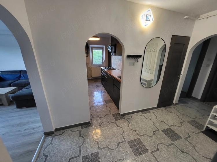 Apartament cu 3 camere decomandat în Bucovina
