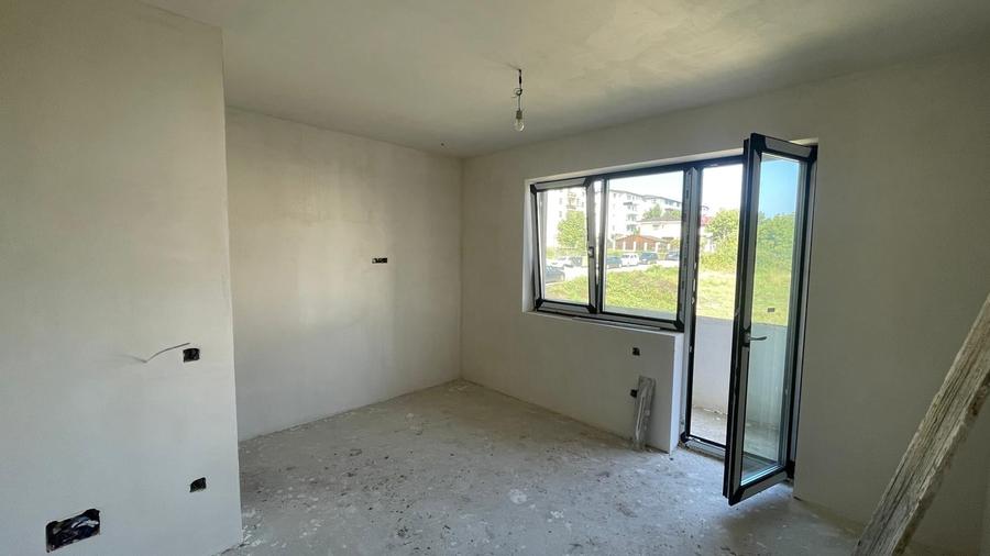 Casă cu 4 camere cu Teren 256 Mp în Galata