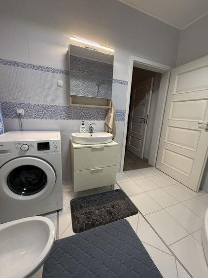 Apartament cu 3 camere decomandat în Lotus