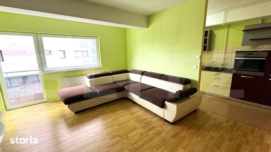 Apartament cu 3 camere în Independenței