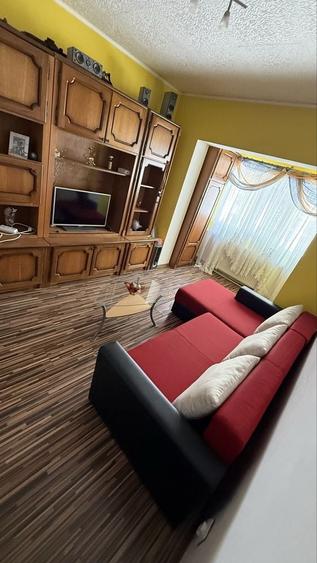Apartament cu 2 camere decomandat în Exterior Vest