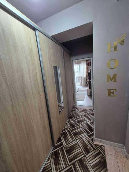 Apartament cu 2 camere în 1 Decembrie
