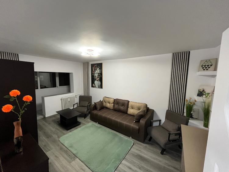 Apartament decomandat în 1 Mai