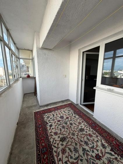 Apartament cu 3 camere decomandat, mobilat în Universitate