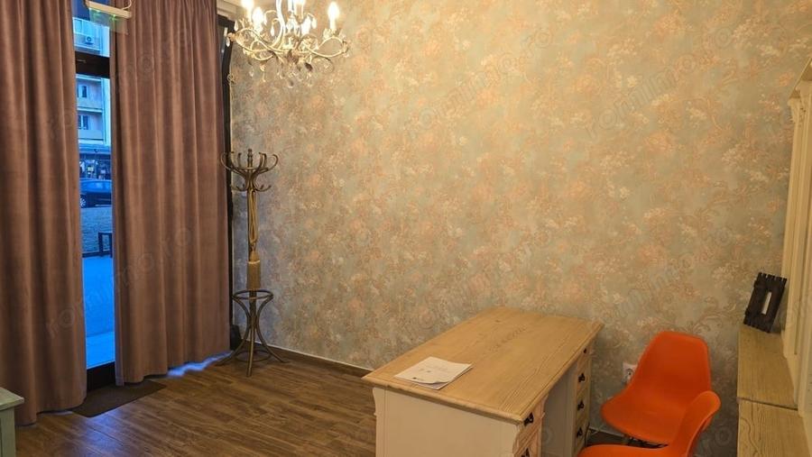 Spațiu comercial, de 120 mp, în Central