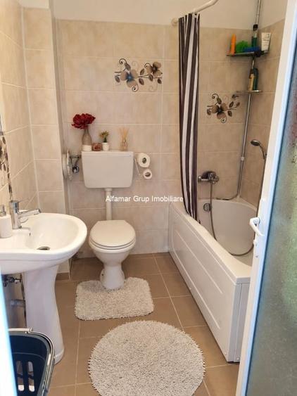Apartament cu 4 camere, mobilat în Rahova