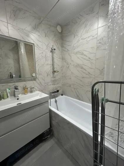 Apartament cu 2 camere decomandat în Aradului