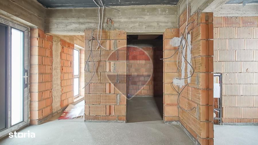 Casă cu 4 camere cu Teren 350 Mp în Dârste