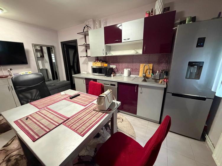 Apartament cu 2 camere semidecomandat în Simion Bărnuțiu
