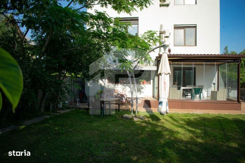Casă cu 6 camere cu Teren 700 Mp în Crevedia