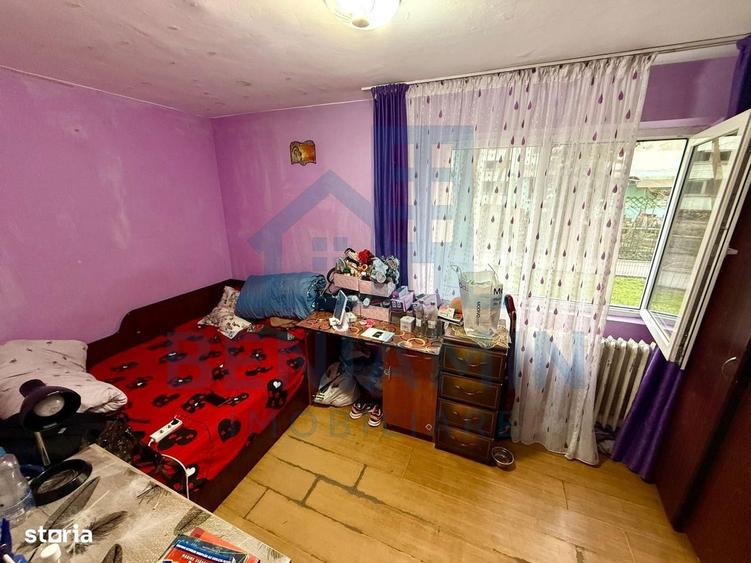 Apartament cu 2 camere semidecomandat în Craiovița Nouă