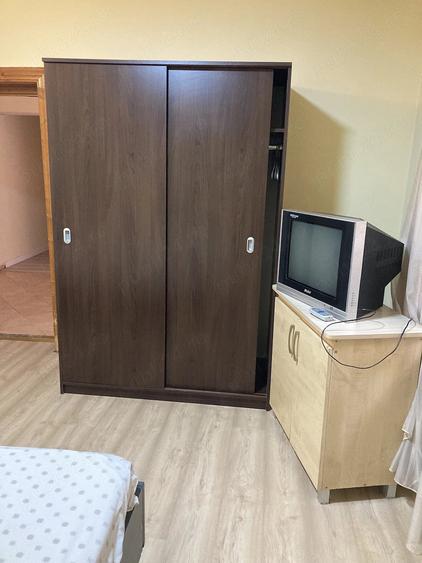 Apartament cu 4 camere decomandat în Centru Civic