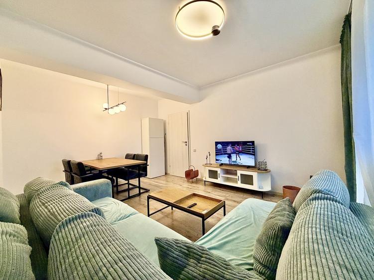 Apartament cu 2 camere decomandat, mobilat în Apărătorii Patriei