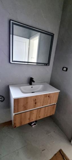 Casă individuală cu 5 camere cu Canalizare în Nord