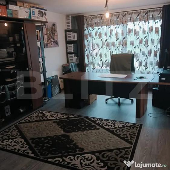 Casă cu 5 camere cu Teren 1280 Mp în Central