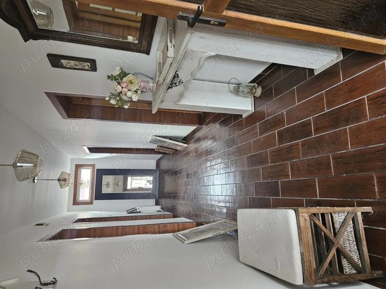 Casă cu 2 camere cu Teren 1500 Mp în Sacoșu Turcesc