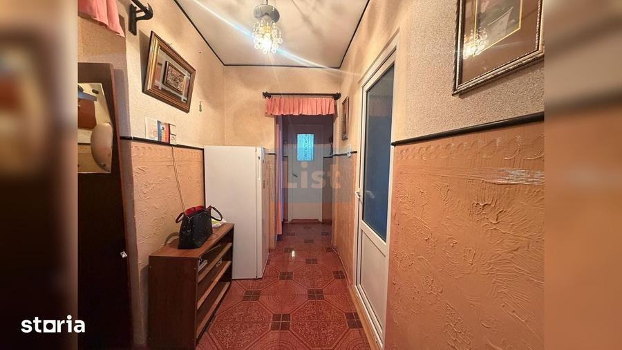 Apartament cu 2 camere decomandat în Piața Centrală