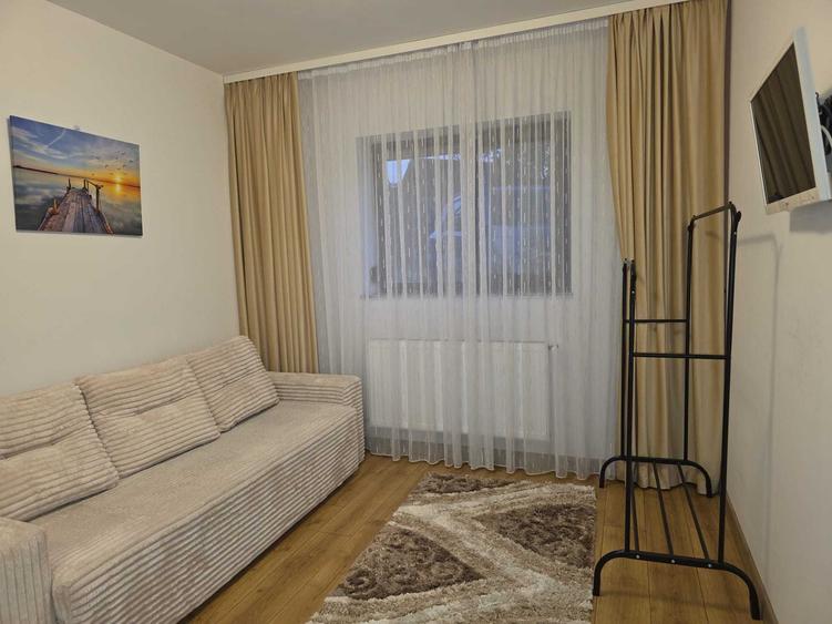 Apartament cu 2 camere semidecomandat în Prundu