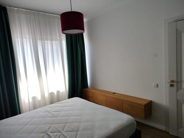 Casă cu 4 camere cu Teren 200 Mp în Florești