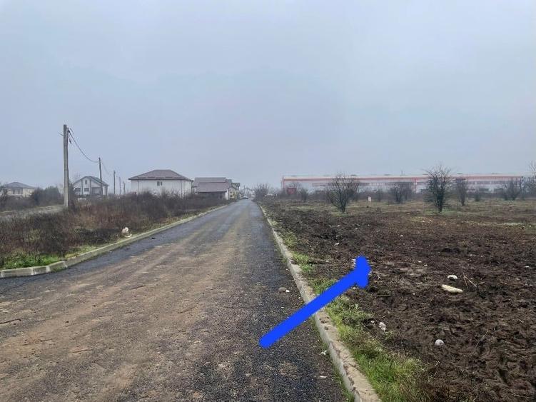 Teren Construcții intravilan de 5700 mp, în Central