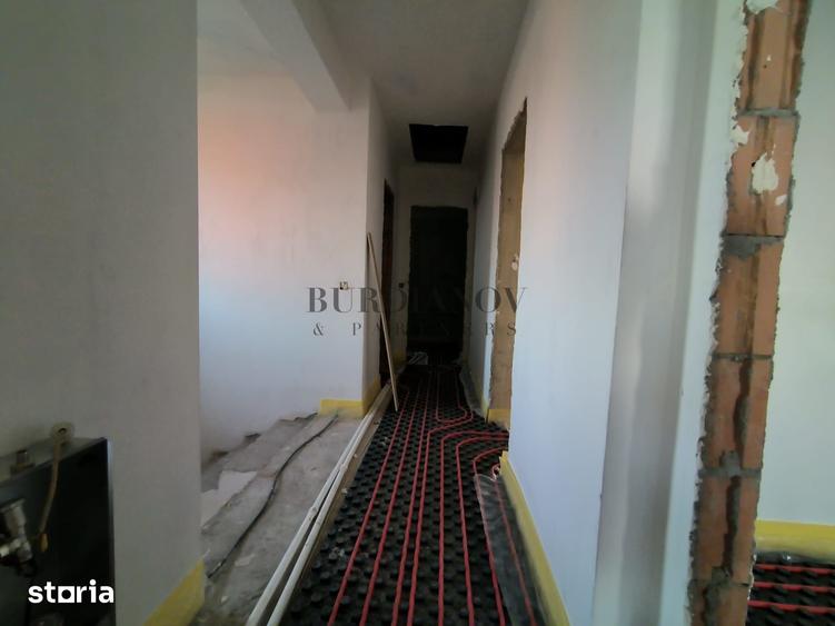 Casă cu 4 camere cu Teren 310 Mp în Central