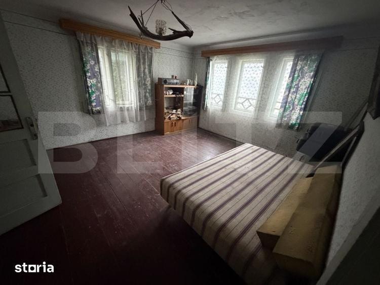 Casă cu 6 camere cu Teren 420 Mp în Central