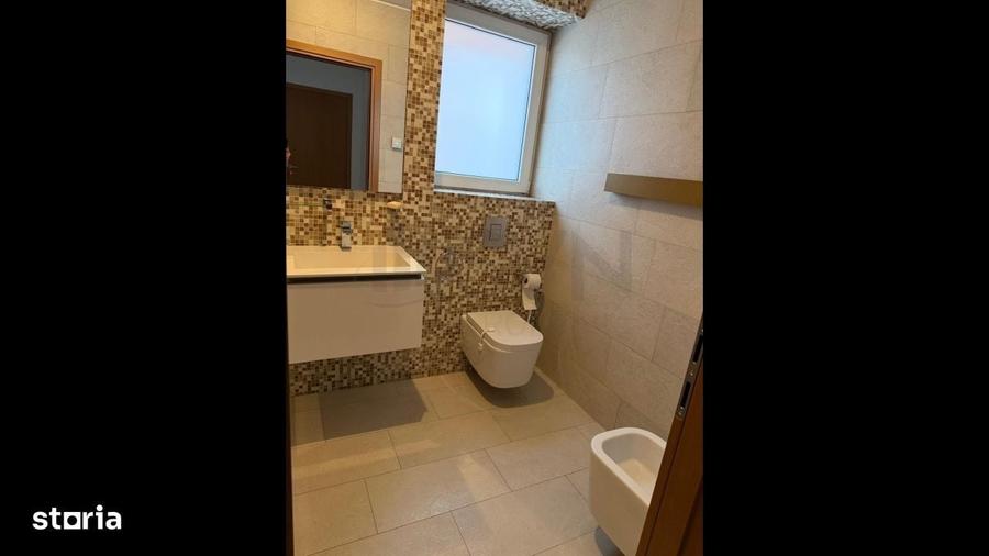 Apartament cu 4 camere în Aviatorilor