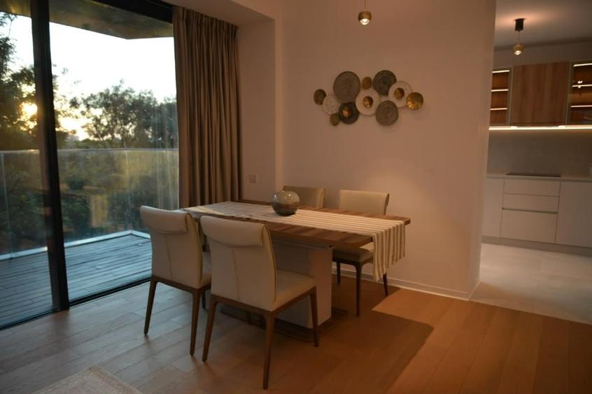 Apartament cu 3 camere decomandat, mobilat în Floreasca