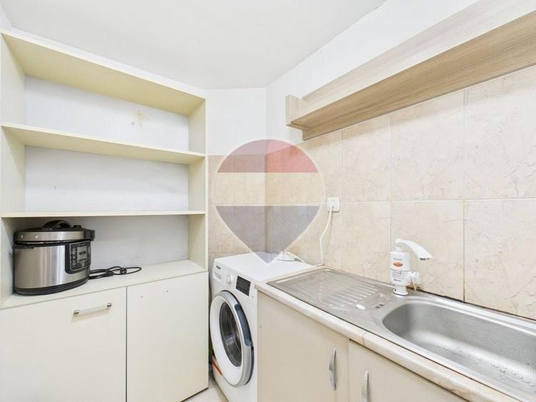 Casă individuală cu 4 camere cu Teren 149.44999694824 Mp în Vitan