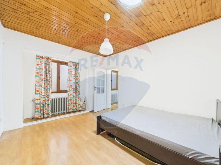 Casă cu 3 camere cu Teren 87 Mp în Basarab