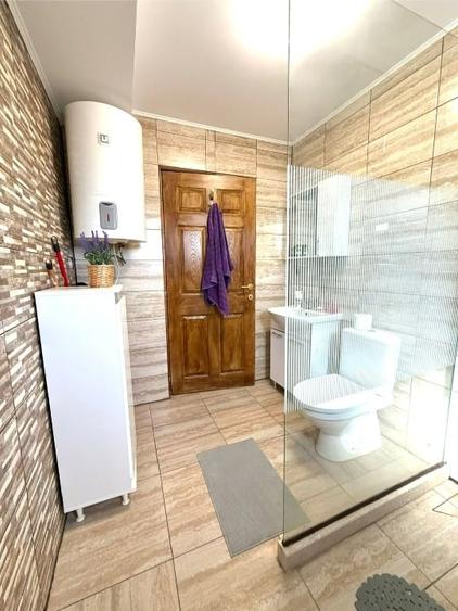 Casă individuală cu 2 camere cu Teren 300 Mp în Ghioroc