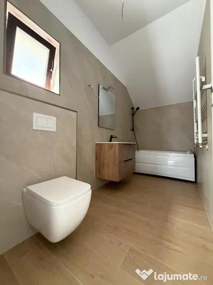 Casă cu 4 camere cu Teren 350 Mp în Covaci