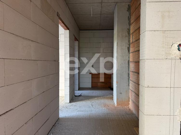 Apartament cu 2 camere semidecomandat în Dâmbul Rotund