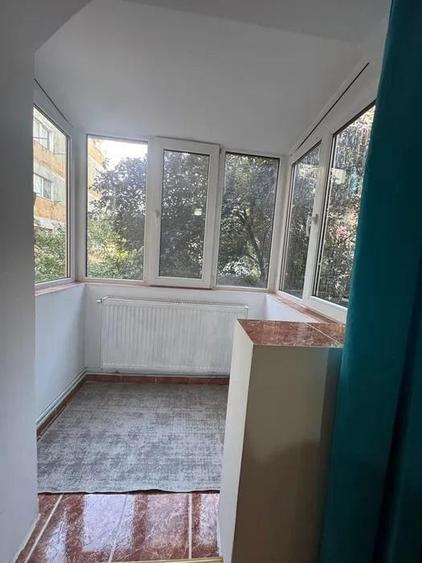 Garsonieră semidecomandată în Buziașului