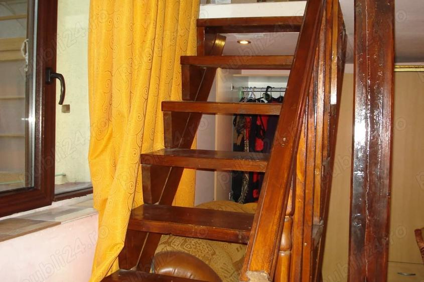 Apartament cu 3 camere decomandat în Sinaia