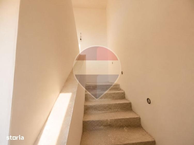 Casa cu 6 camere de vanzare in Negri jud. Bacau / posibilitate duplex - 4