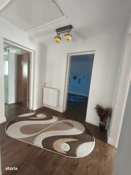Casă cu 4 camere cu Teren 2600 Mp în Ipotești
