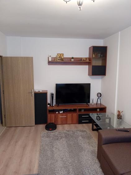 Apartament cu 2 camere decomandat în Chiajna
