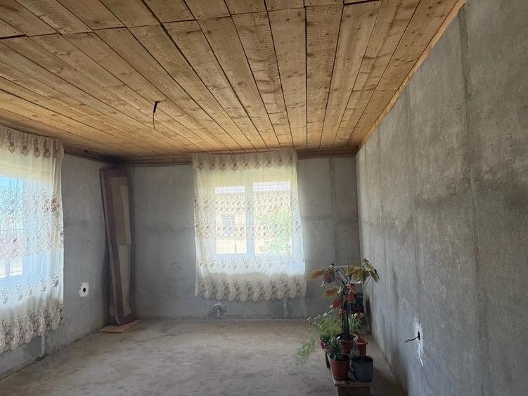Casă cu 2 camere cu Teren 750 Mp în Central