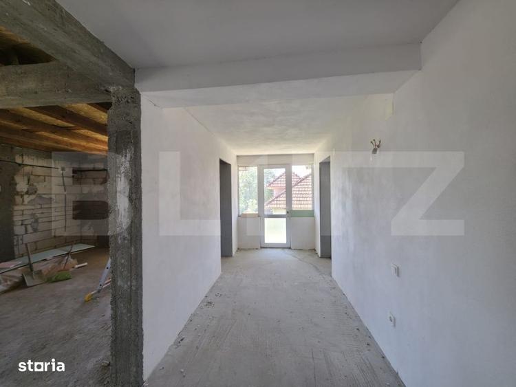Casă cu 3 camere cu Teren 843 Mp în Scoarța