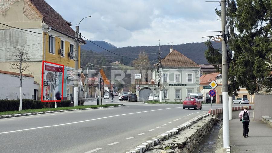 Spațiu comercial, de 24 mp, în Central