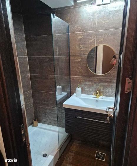 Apartament cu 2 camere decomandat în Nicolina