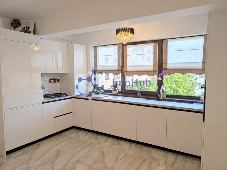 Apartament cu 3 camere, mobilat în Cug