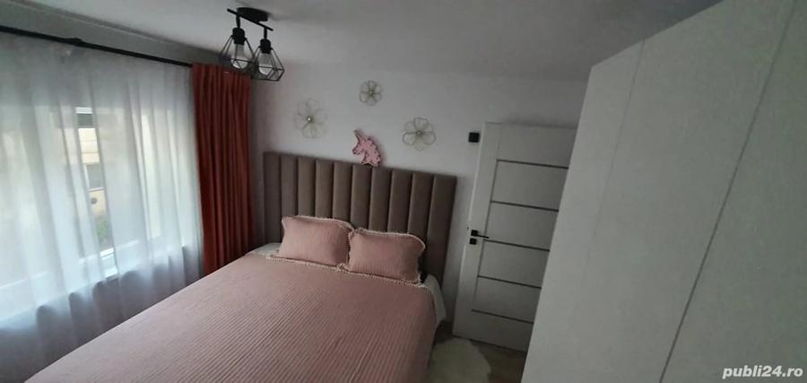 Apartament cu 3 camere semidecomandat în Farfuria