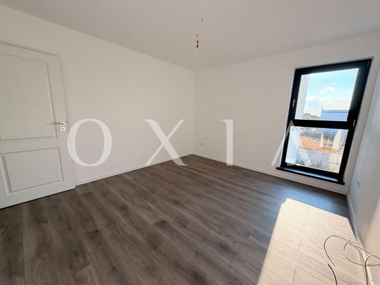 Duplex cu 4 camere cu Canalizare în Săcălaz