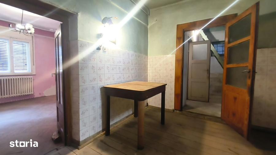 Casă cu 2 camere cu Teren 1855 Mp în Cârjiți