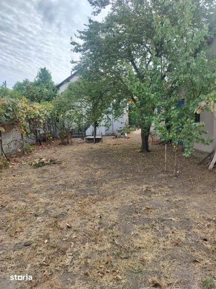 Casă cu 2 camere cu Teren 500 Mp în Poiana Mare