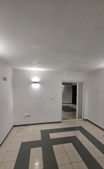 Casă individuală cu 16 camere cu Teren 200 Mp în Foișorul de Foc